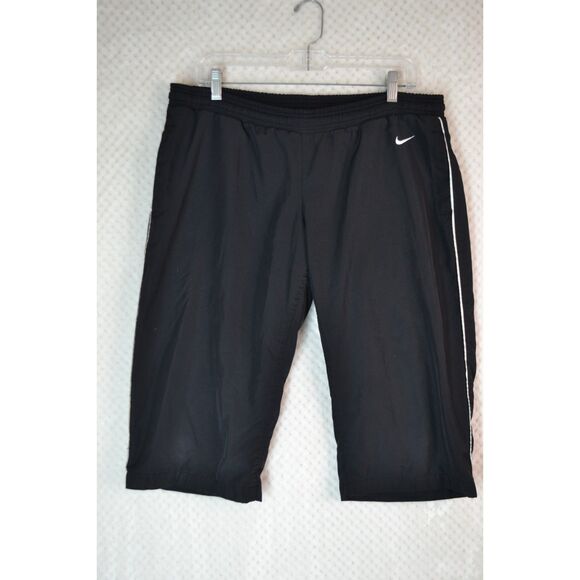 Nike The Athletic Dept Women's Large Black Capri Crop Pants - Picture 1 of 15